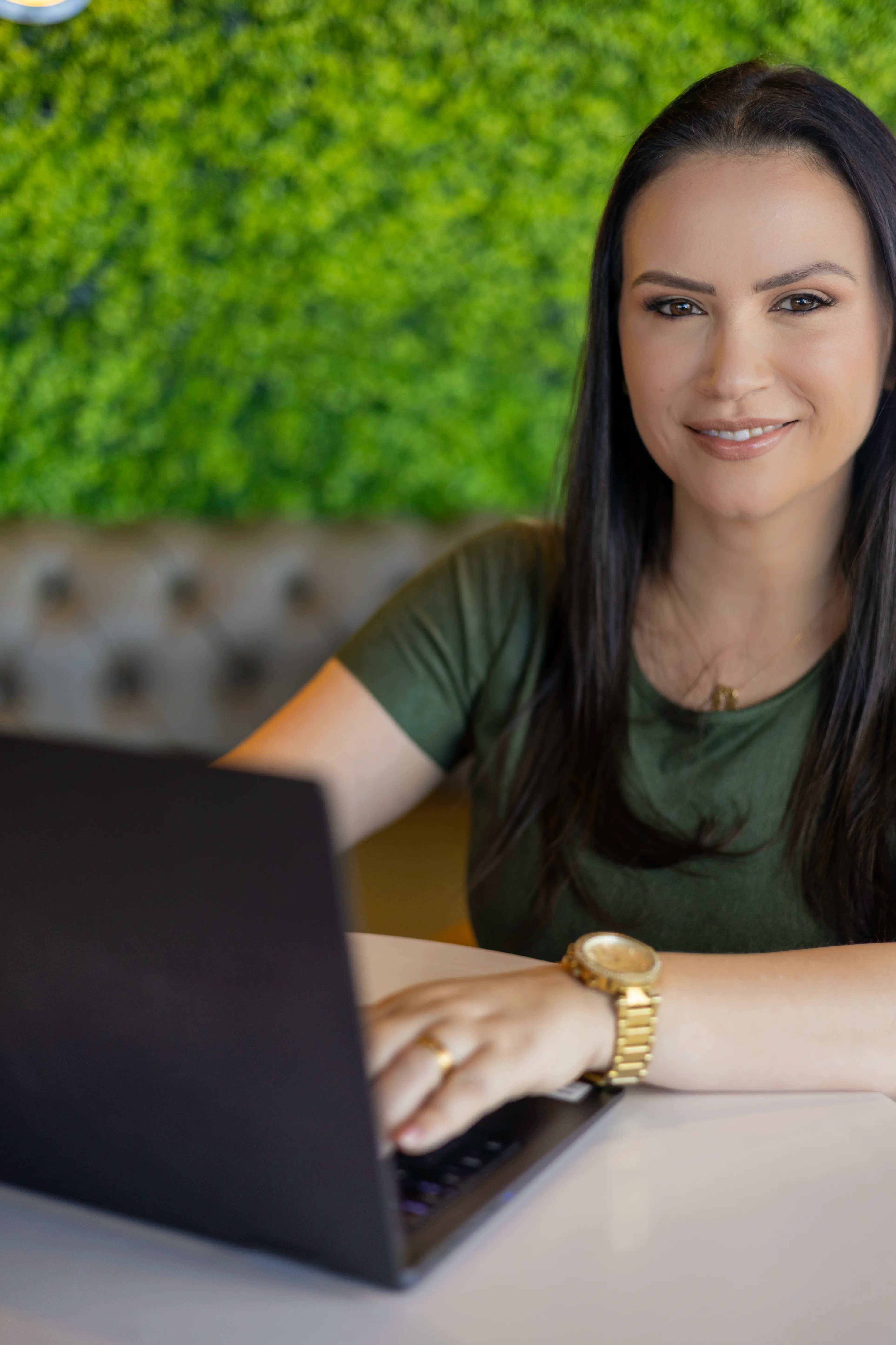 Karina Fernandez — Especialista em SEO Local e Google